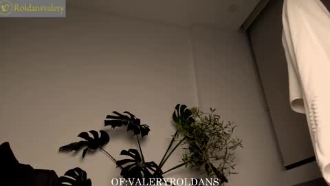 Snapshot of roldansvalery chatting on March 3, 2025, 4:47 am Valery Roldans online show from March 3, 2025, 4:47 am