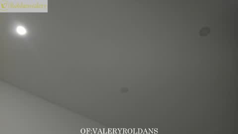 Snapshot of roldansvalery chatting on October 28, 2025, 3:32 am Valery Roldans online show from October 28, 2025, 3:32 am