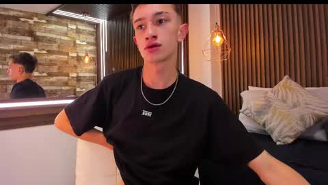 Snapshot of rolito18_ chatting on March 9, 2025, 1:15 pm twink juli online show from March 9, 2025, 1:15 pm