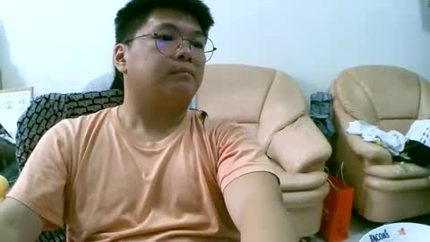 Snapshot of rolleacban chatting on November 18, 2025, 8:57 pm Rolleac online show from November 18, 2025, 8:57 pm