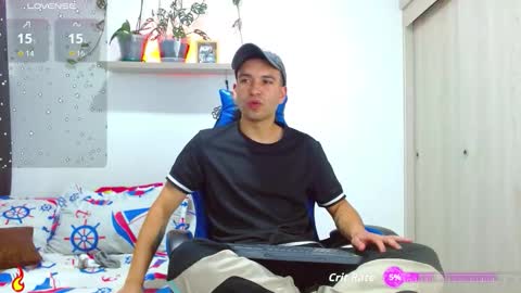 Snapshot of rolos_hot32 chatting on October 31, 2025, 8:10 pm rolos_hot32 online show from October 31, 2025, 8:10 pm