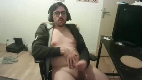 romainb72 online show from March 9, 2026, 7:29 pm