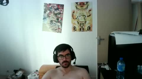 Snapshot of romainb72 chatting on June 15, 2026, 5:42 am romainb72 online show from June 15, 2026, 5:42 am