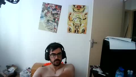 Snapshot of romainb72 chatting on June 20, 2026, 10:18 am romainb72 online show from June 20, 2026, 10:18 am