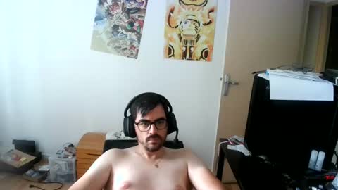 Snapshot of romainb72 chatting on July 11, 2026, 9:56 am romainb72 online show from July 11, 2026, 9:56 am