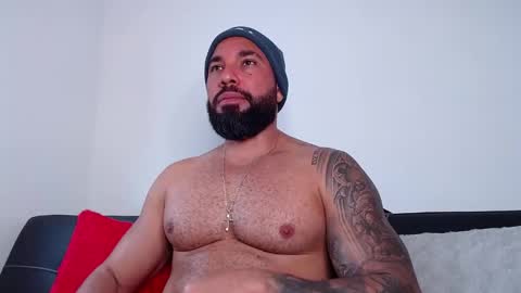 Snapshot of roman_muscle_ chatting on December 10, 2024, 1:22 pm Roman online show from December 10, 2024, 1:22 pm