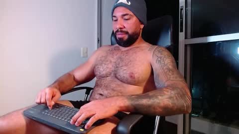 Snapshot of roman_muscle_ chatting on February 4, 2025, 4:48 am Roman online show from February 4, 2025, 4:48 am