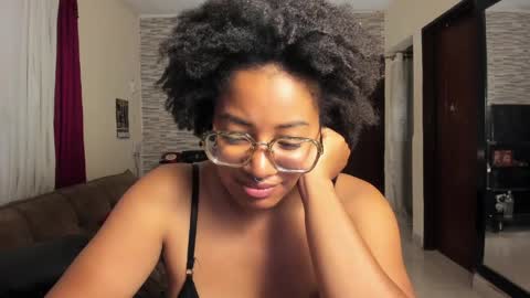 Snapshot of romantic_stargirl chatting on June 6, 2026, 12:38 am Is A Belle online show from June 6, 2026, 12:38 am