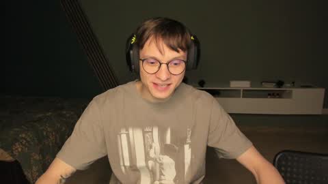 Snapshot of romeo_mercy chatting on December 10, 2024, 1:22 pm Romeo online show from December 10, 2024, 1:22 pm