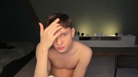 Snapshot of romeo_mercy chatting on December 13, 2024, 12:53 am Romeo online show from December 13, 2024, 12:53 am