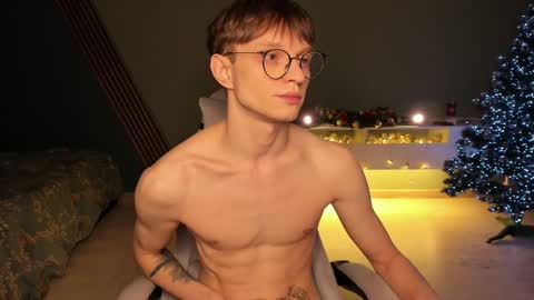 Snapshot of romeo_mercy chatting on December 29, 2024, 2:17 am Romeo online show from December 29, 2024, 2:17 am