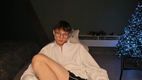 Snapshot of romeo_mercy chatting on January 4, 2025, 2:35 am Romeo online show from January 4, 2025, 2:35 am