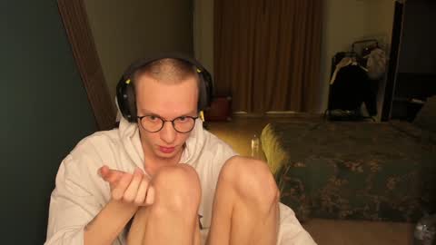 Snapshot of romeo_mercy chatting on February 3, 2025, 2:14 am Romeo online show from February 3, 2025, 2:14 am