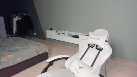 Snapshot of romeo_mercy chatting on March 11, 2025, 5:38 am Romeo online show from March 11, 2025, 5:38 am