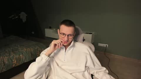 Snapshot of romeo_mercy chatting on March 12, 2025, 4:41 am Romeo online show from March 12, 2025, 4:41 am