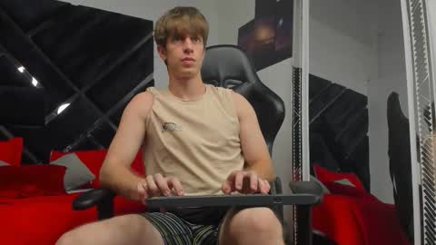 Romeo Ricci online show from March 1, 2026, 1:07 am