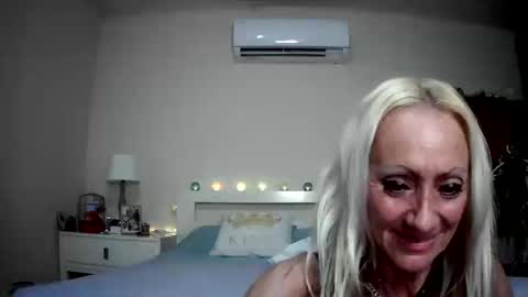romeodiamond online show from May 29, 2026, 3:26 am