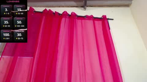 Snapshot of rominafiorre chatting on February 15, 2025, 2:58 am Romina Fiore online show from February 15, 2025, 2:58 am