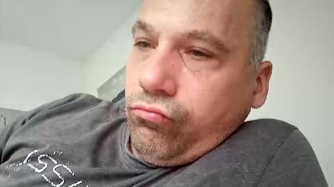 Snapshot of ron_butze chatting on June 9, 2026, 8:04 am Ron Butze online show from June 9, 2026, 8:04 am