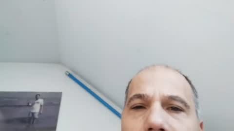Snapshot of ron_butze chatting on August 3, 2026, 7:07 am Ron Butze online show from August 3, 2026, 7:07 am