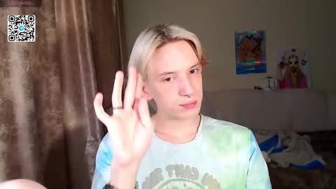 Snapshot of ron_vilss chatting on October 2, 2025, 7:59 am Ron online show from October 2, 2025, 7:59 am