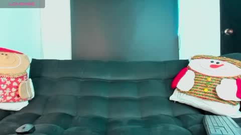 Snapshot of ronnie_fallout chatting on December 27, 2024, 10:48 pm Ronnie online show from December 27, 2024, 10:48 pm