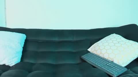 Snapshot of ronnie_fallout chatting on February 3, 2025, 9:07 pm Ronnie online show from February 3, 2025, 9:07 pm