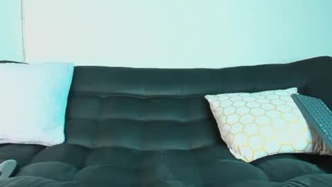 Snapshot of ronnie_fallout chatting on February 6, 2025, 9:49 pm Ronnie online show from February 6, 2025, 9:49 pm