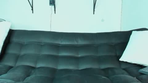 Snapshot of ronnie_fallout chatting on February 21, 2025, 9:43 pm Ronnie online show from February 21, 2025, 9:43 pm