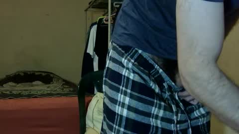 Snapshot of ronniemaster chatting on January 3, 2025, 2:21 am ronniemaster online show from January 3, 2025, 2:21 am