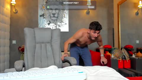 Snapshot of ronythemaster chatting on January 25, 2025, 7:28 pm onlyfans- online show from January 25, 2025, 7:28 pm