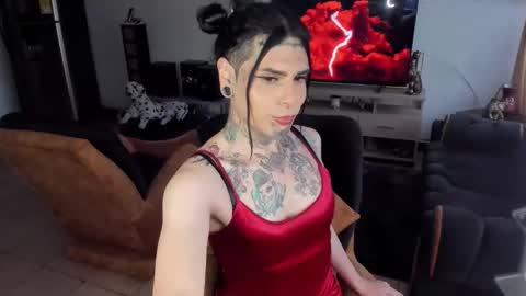 herreraisa offical online show from February 24, 2026, 11:52 am