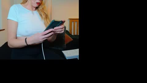 Snapshot of rorygold chatting on January 7, 2026, 4:31 pm Goldie online show from January 7, 2026, 4:31 pm