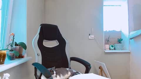 rosa843850 online show from September 21, 2025, 2:19 pm