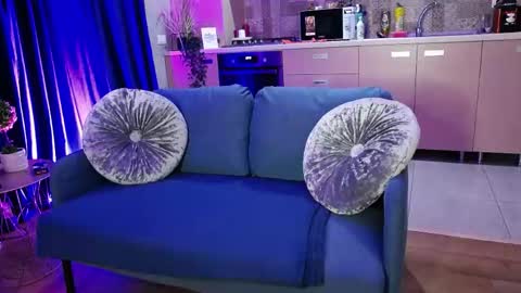 Rose online show from April 16, 2026, 3:18 am