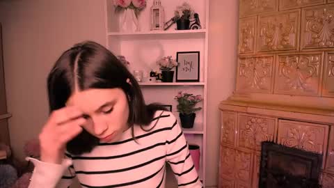 Rose online show from April 15, 2026, 6:31 am