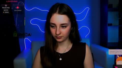 Snapshot of rosalie_swan3 chatting on May 21, 2026, 7:32 pm Black Swan online show from May 21, 2026, 7:32 pm