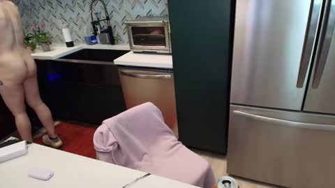 Snapshot of rosaliecaine chatting on March 15, 2026, 11:22 pm Rosalie Caine online show from March 15, 2026, 11:22 pm