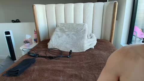 Snapshot of rosaliecaine chatting on May 10, 2026, 9:09 pm Rosalie Caine online show from May 10, 2026, 9:09 pm