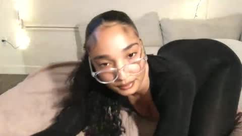 Rosalina online show from March 12, 2026, 5:46 am