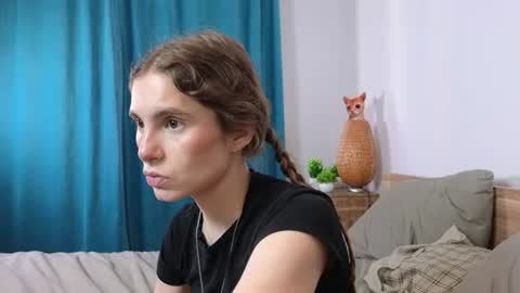 Snapshot of rosalvaulman chatting on July 16, 2026, 6:03 pm Kylie online show from July 16, 2026, 6:03 pm