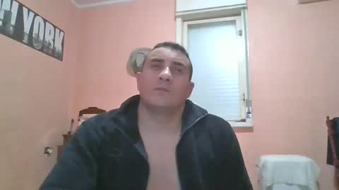 Snapshot of rosario1212 chatting on January 15, 2025, 12:30 am Rosario online show from January 15, 2025, 12:30 am