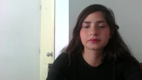 rosasvioletas online show from December 20, 2025, 8:27 pm