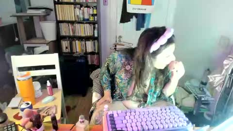 Snapshot of rose257044 chatting on November 2, 2025, 4:42 pm rose257044 online show from November 2, 2025, 4:42 pm