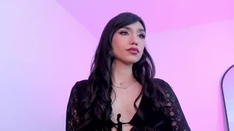 Rose Saenz online show from June 3, 2026, 6:57 pm