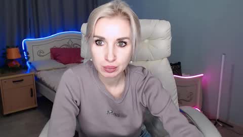 Snapshot of rose__shine chatting on December 7, 2024, 11:40 am rose shine online show from December 7, 2024, 11:40 am