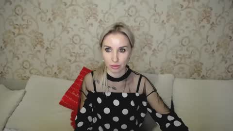 Snapshot of rose__shine chatting on January 8, 2025, 10:26 am rose shine online show from January 8, 2025, 10:26 am