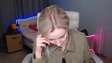 Snapshot of rose__shine chatting on January 15, 2025, 7:23 pm rose shine online show from January 15, 2025, 7:23 pm