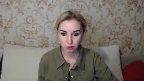 Snapshot of rose__shine chatting on January 24, 2025, 11:04 am rose shine online show from January 24, 2025, 11:04 am