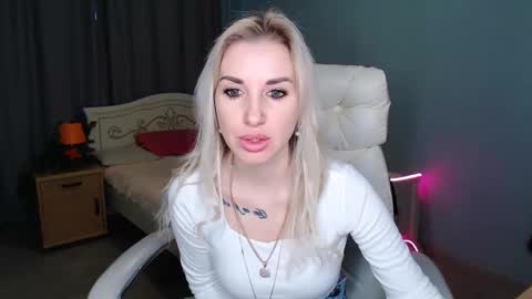 Snapshot of rose__shine chatting on February 5, 2025, 11:02 am rose shine online show from February 5, 2025, 11:02 am